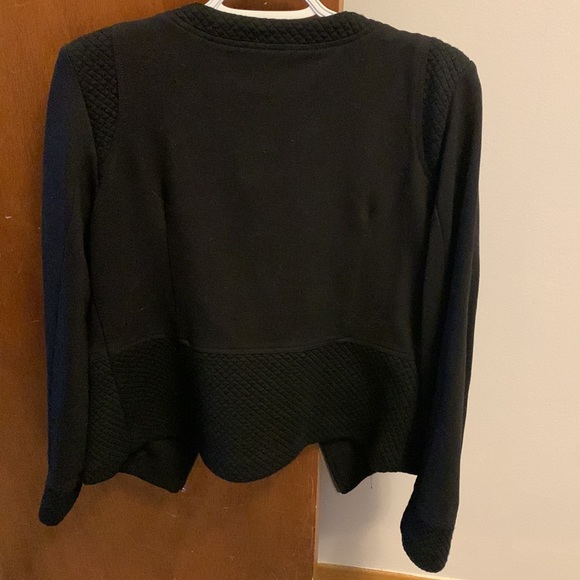 Never worn jacket with shoulder pads! - Picture 2 of 3